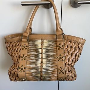 Gorgeous Hand bag Beverly Feldman 💯 leather